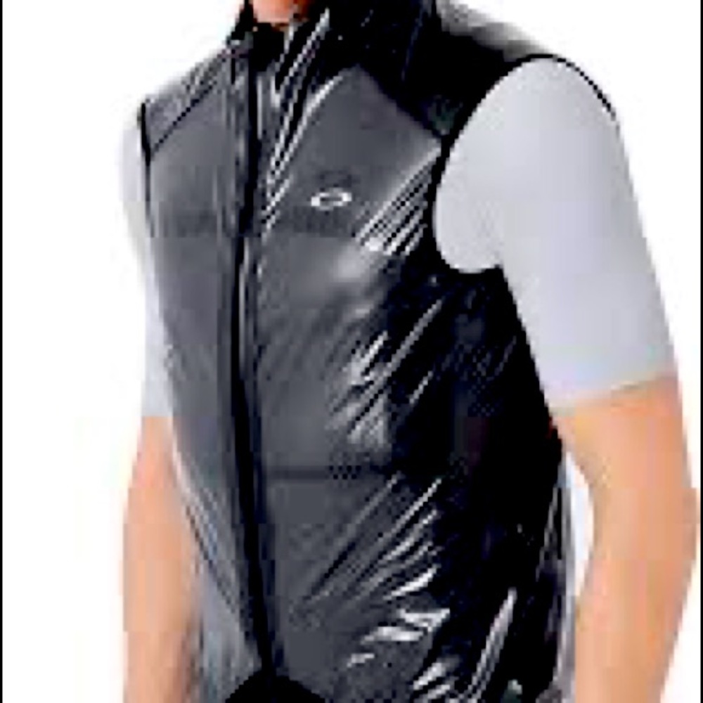 Oakley road vest